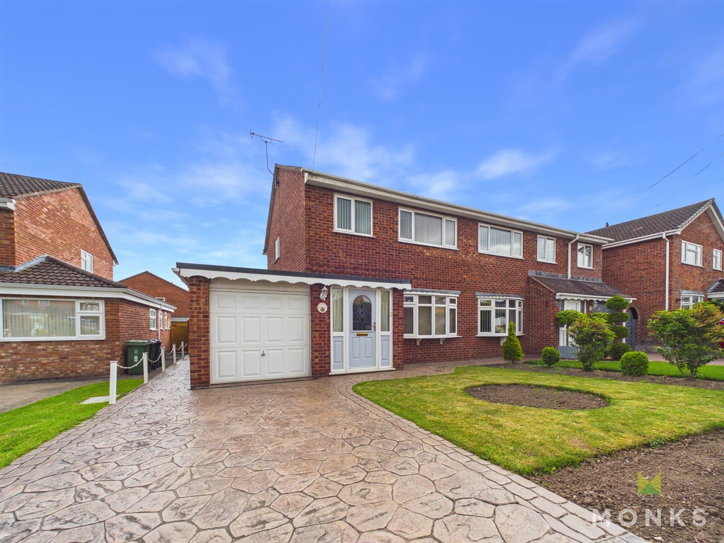 11 Whittington Close, Shrewsbury, SY1 4TG For Sale